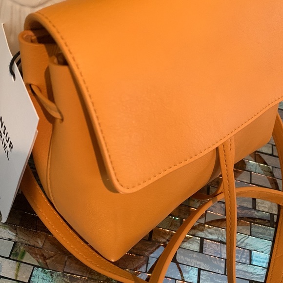❤️🍇🍇Host Pick.ManSur Gavriel Mini Soft Lady Leather Bag❤️🍇🍇
MANSUR GAVRIEL - Picture 9 of 16